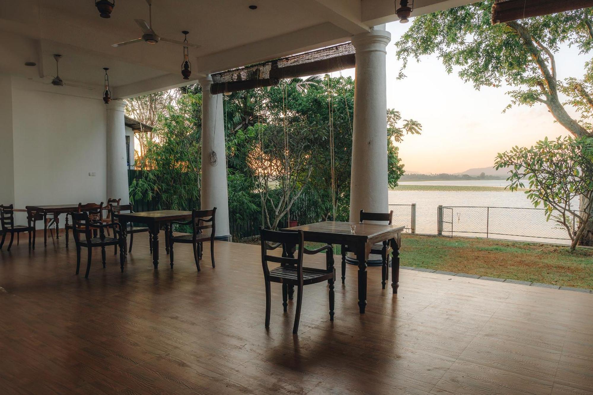 Yala Oga Reach Hotel Tissamaharama Extérieur photo