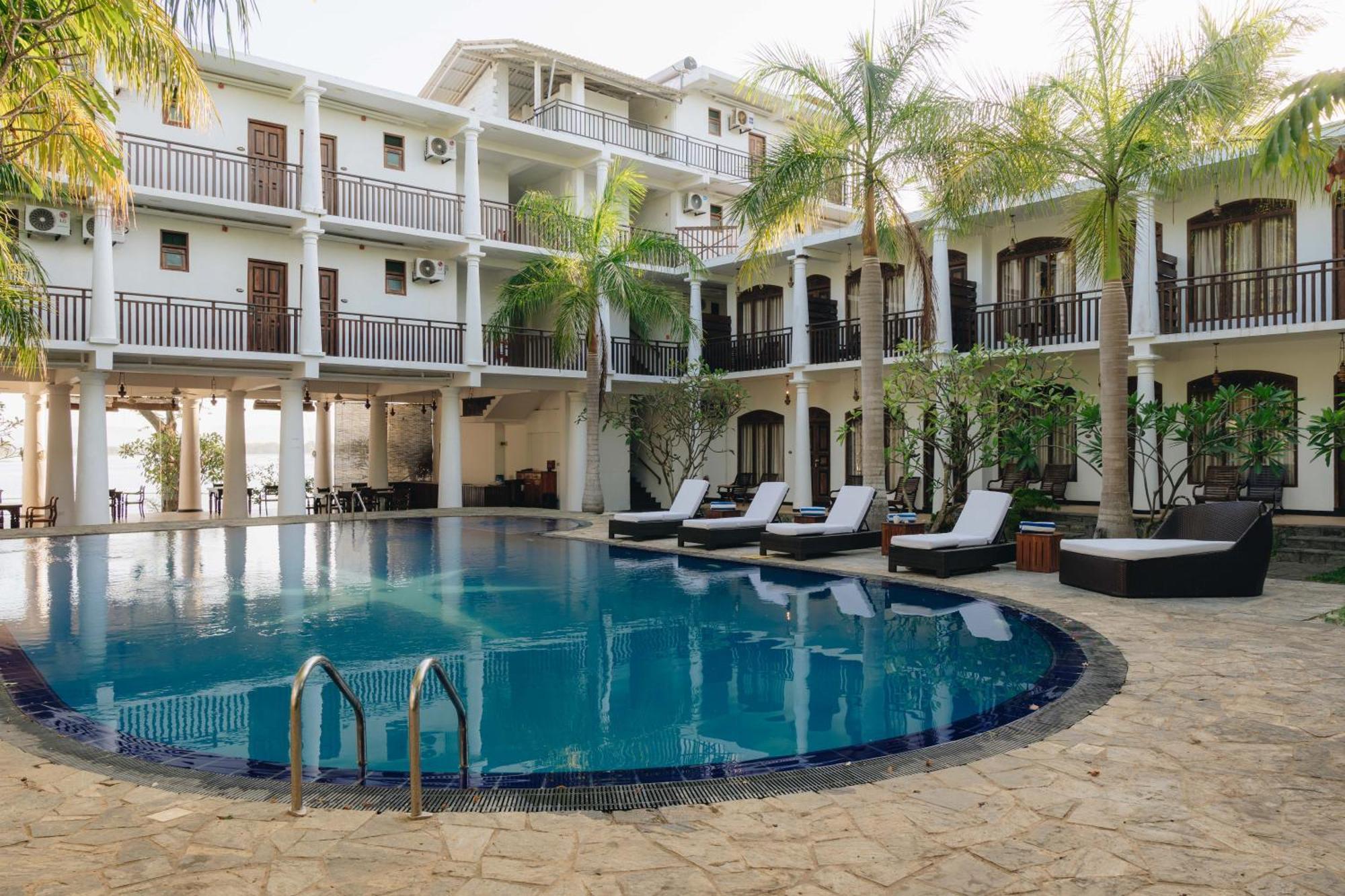 Yala Oga Reach Hotel Tissamaharama Extérieur photo